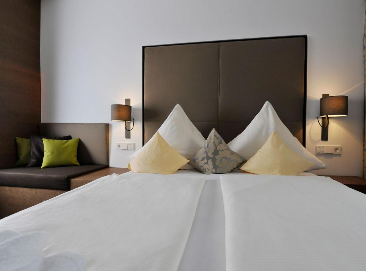 Hotel Heinzler Am See 이멘슈타트암보덴지 외부 사진